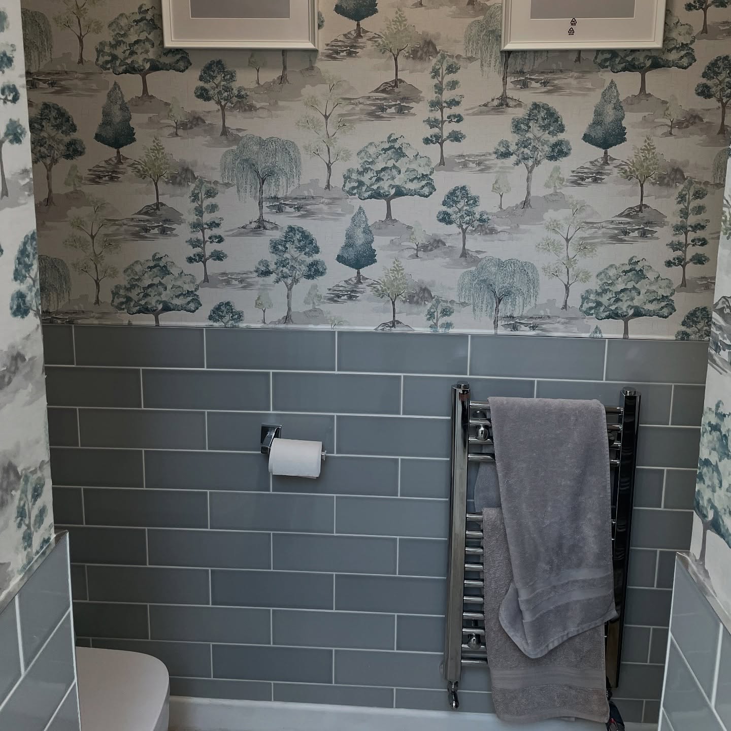 Stylish wall and floor tile combination in bathroom